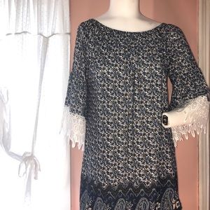 Win Win boho floral print top Small to Medium.